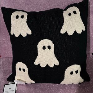 🖤👻.  Black and White Ghost pillow